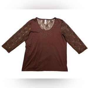 Brown lace 3/4 sleeve top with blue and amber rhinestone details 
Size XL